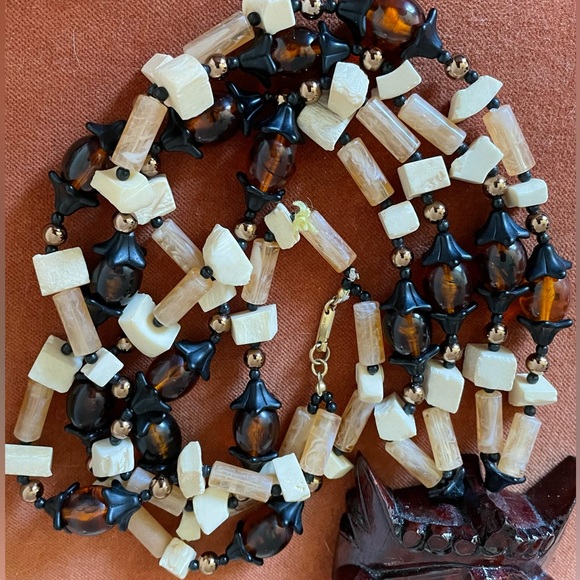 Dauplaise Vintage Statement Pendant. - Picture 2 of 8